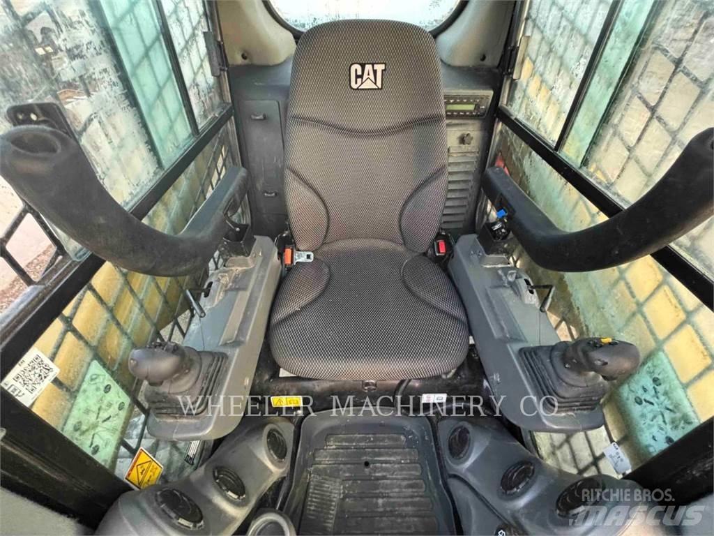 CAT 236D3 C3H2 Kompaktlaadurid