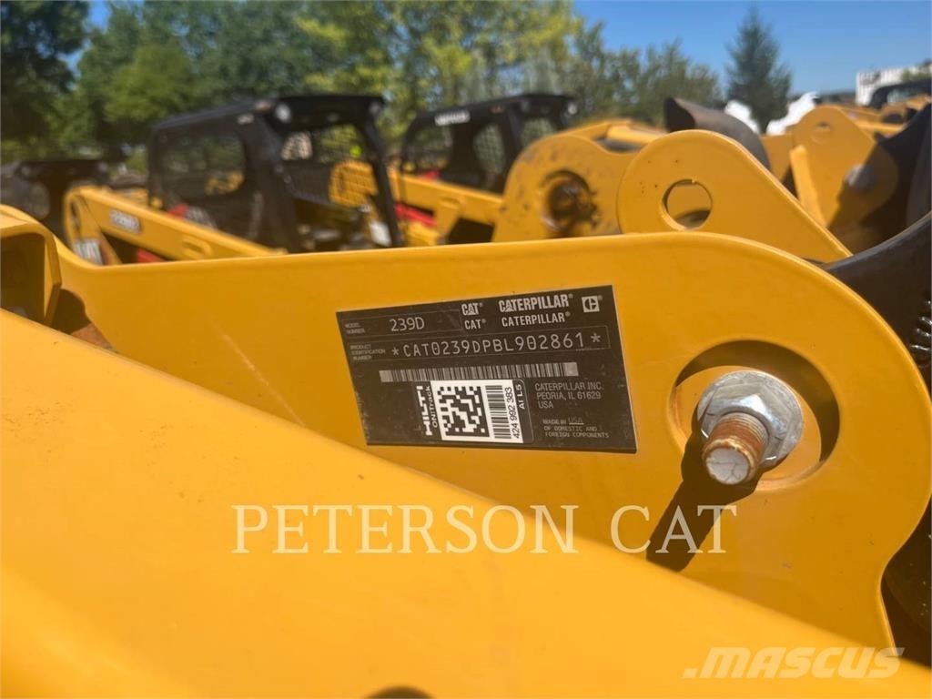 CAT 239D Roomiklaadurid