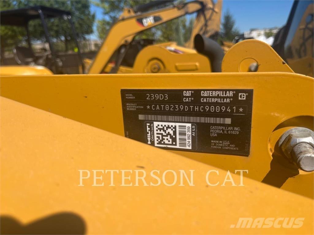CAT 239D3 Kompaktlaadurid