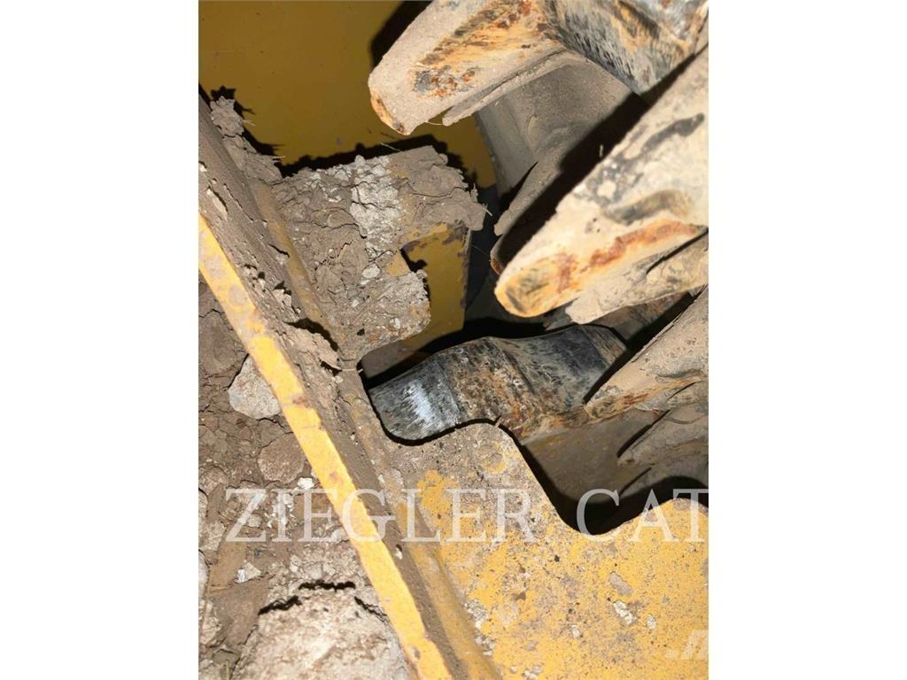 CAT 239D3 Roomiklaadurid