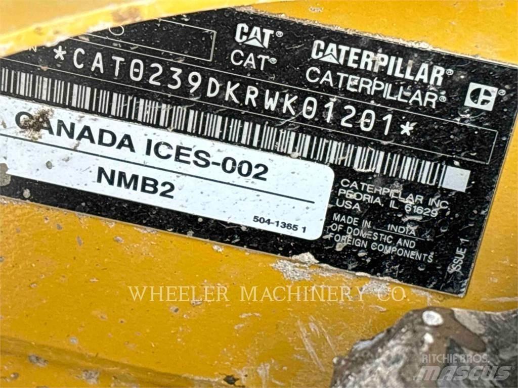 CAT 239D3 C3H2 Roomiklaadurid