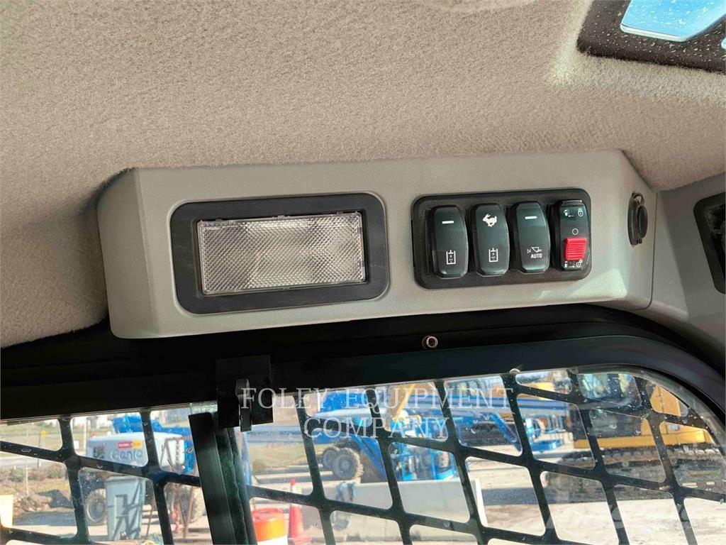 CAT 239D3STD2C Kompaktlaadurid