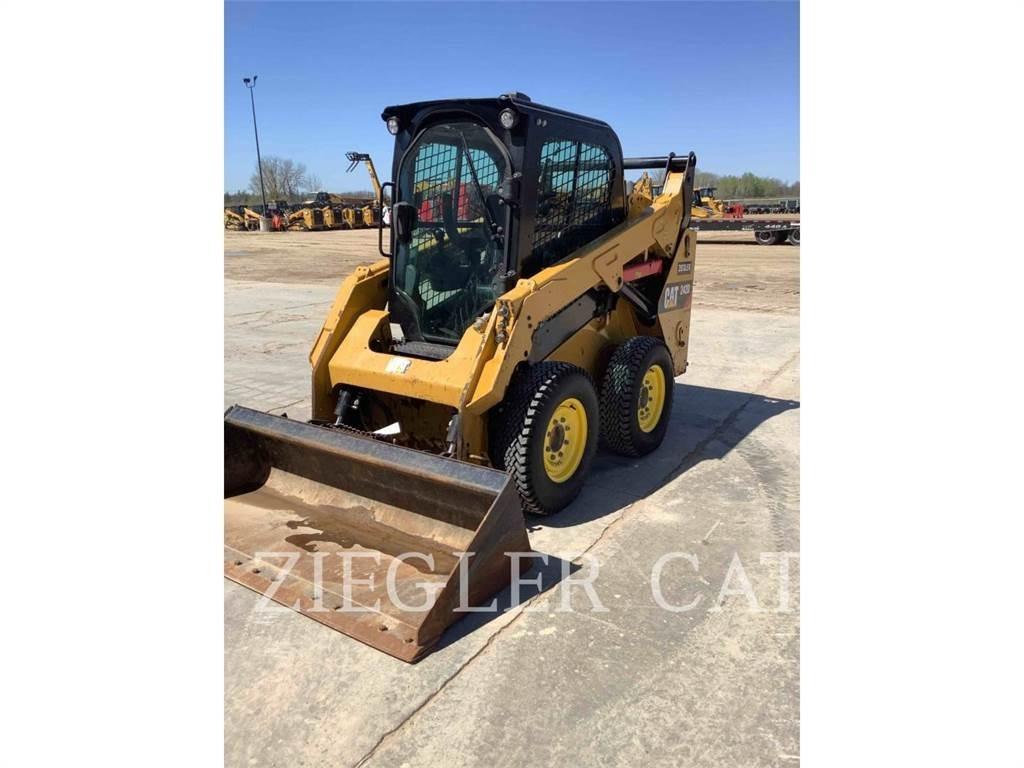 CAT 242D Kompaktlaadurid