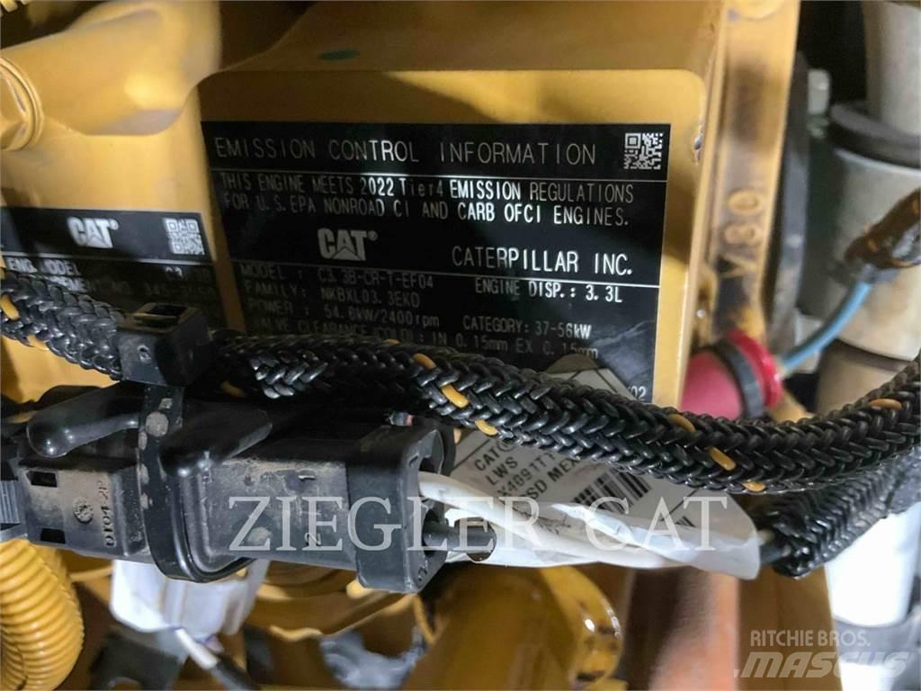CAT 242D3 Kompaktlaadurid