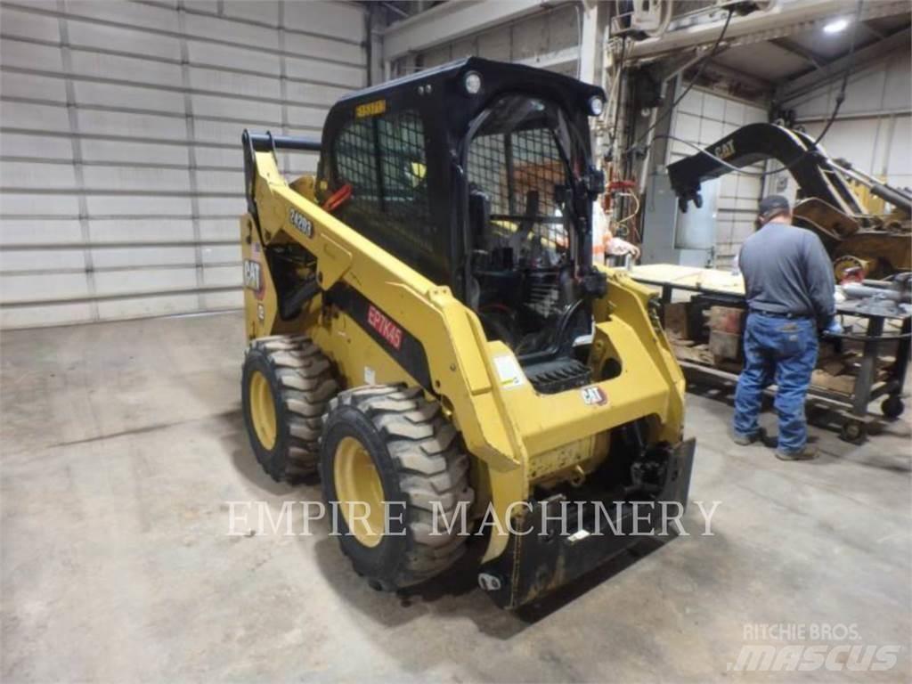 CAT 242D3 CA Kompaktlaadurid