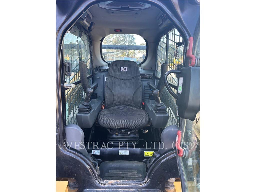 CAT 242D3LRC Kompaktlaadurid