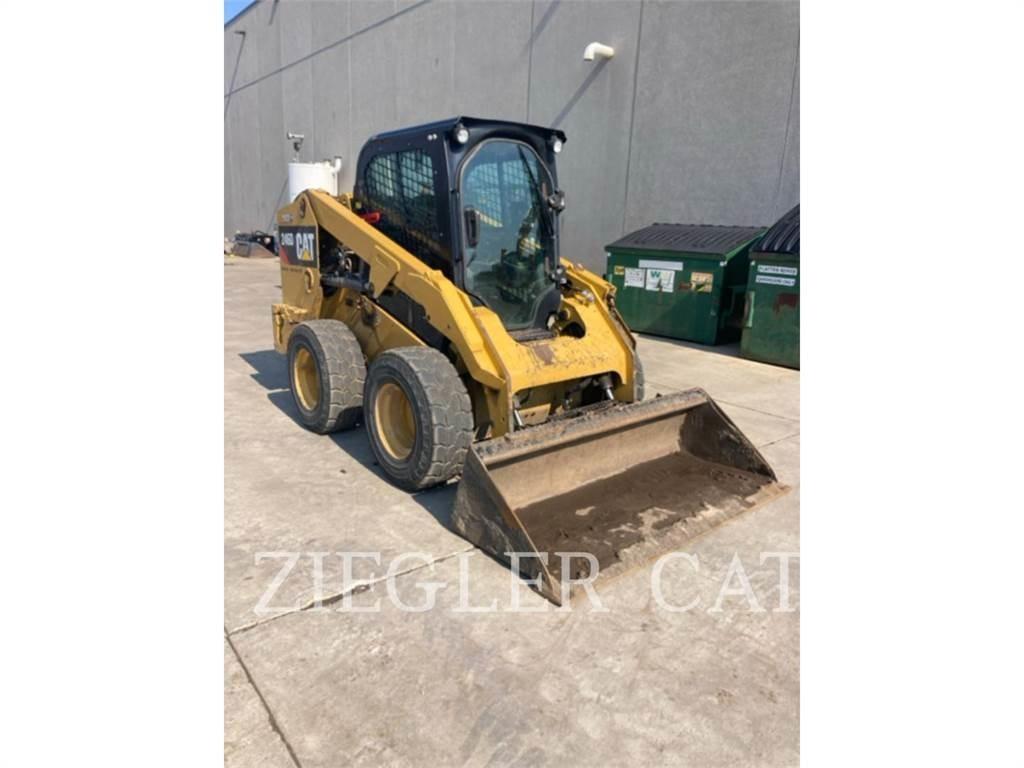 CAT 246D Kompaktlaadurid