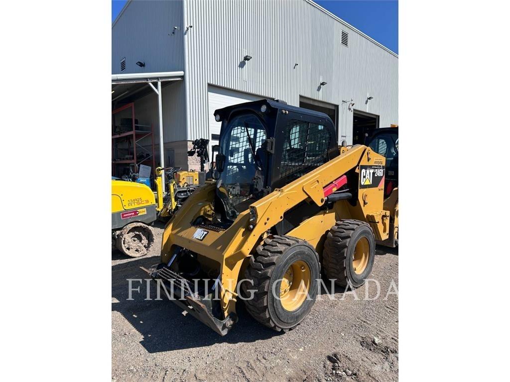 CAT 246D Kompaktlaadurid