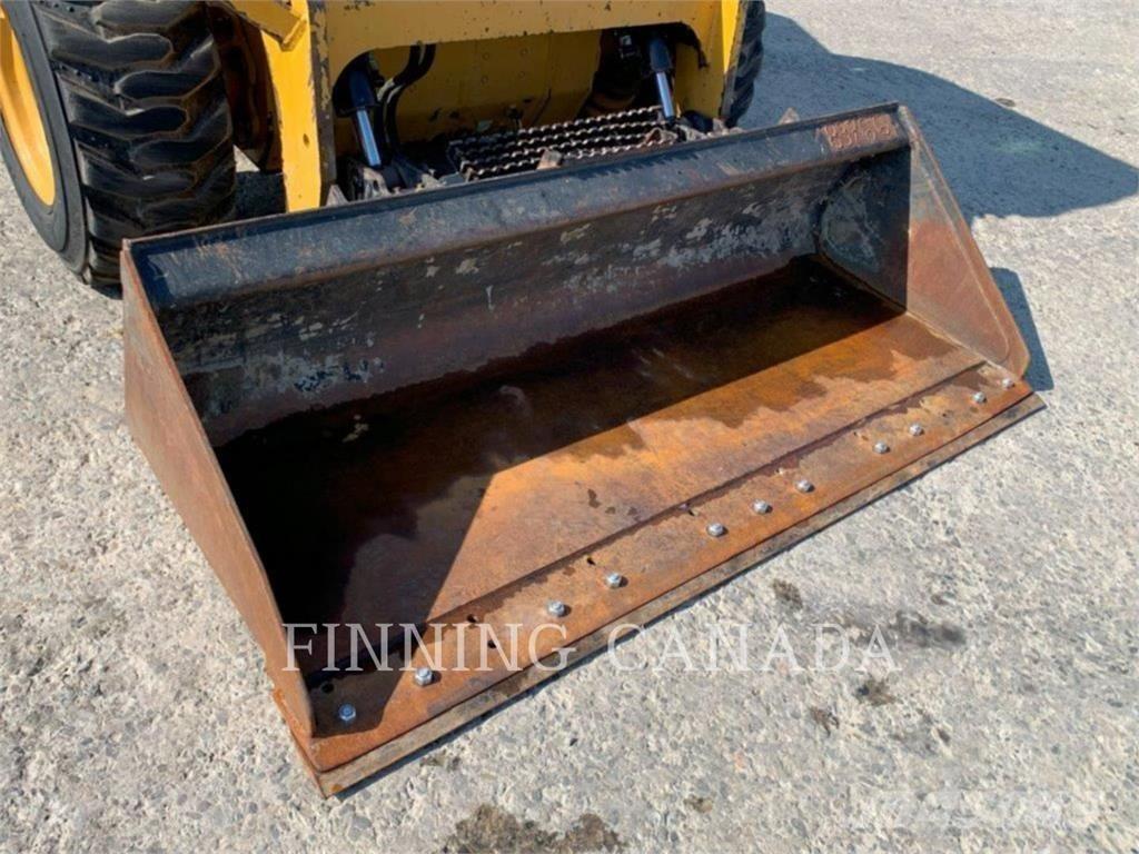 CAT 246D Kompaktlaadurid