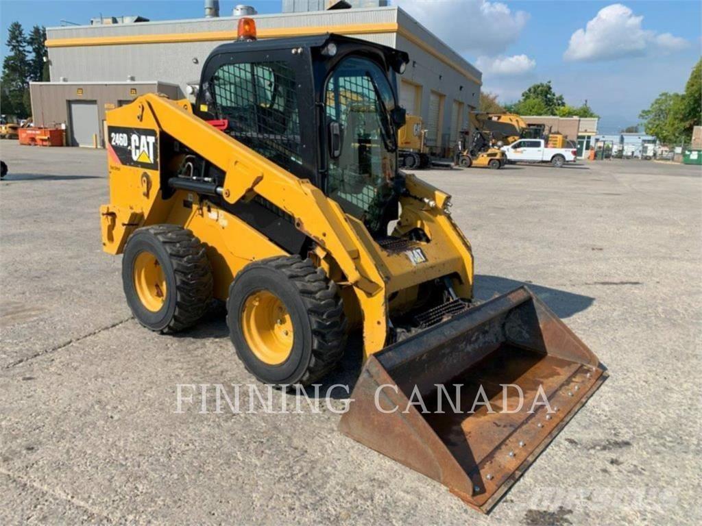 CAT 246D Kompaktlaadurid