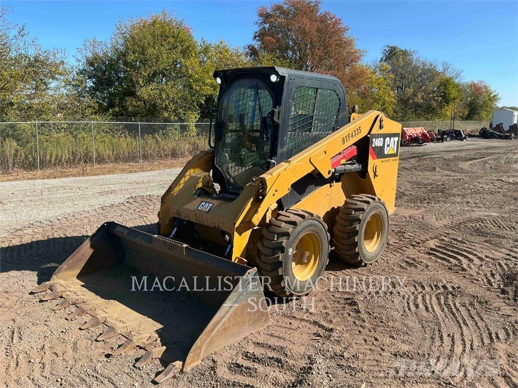 CAT 246D Kompaktlaadurid