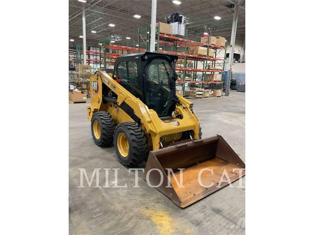 CAT 246D 3 Kompaktlaadurid