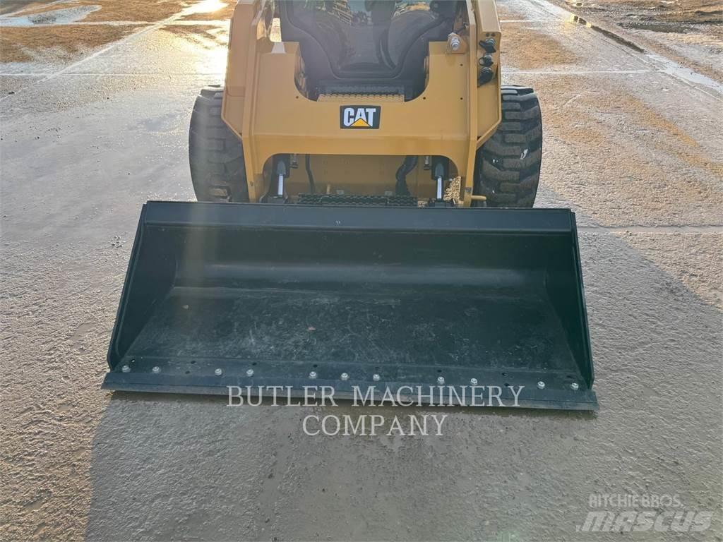 CAT 246D C3H2 Kompaktlaadurid