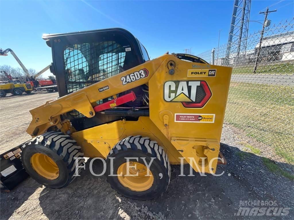CAT 246D3 Kompaktlaadurid