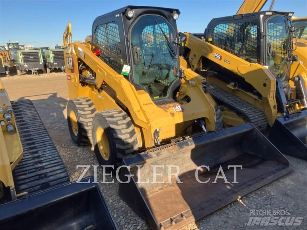 CAT 246D3 Kompaktlaadurid