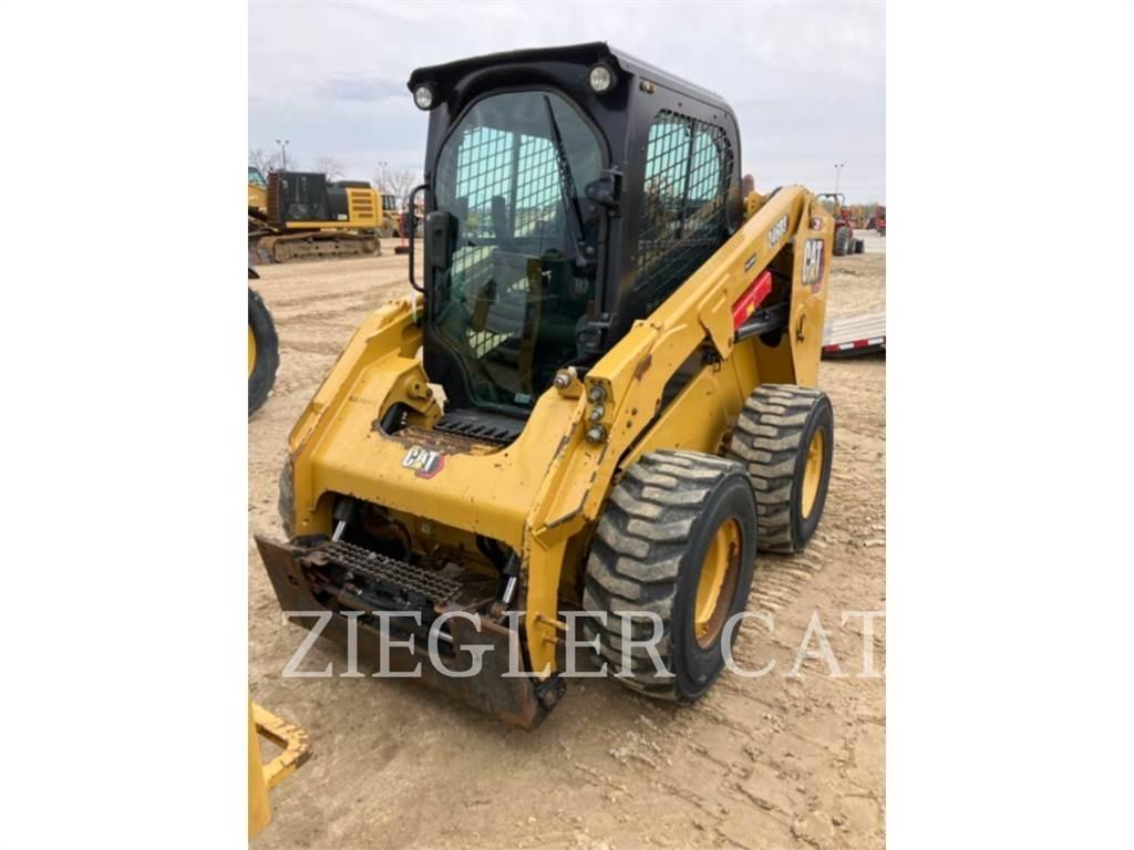 CAT 246D3 Kompaktlaadurid