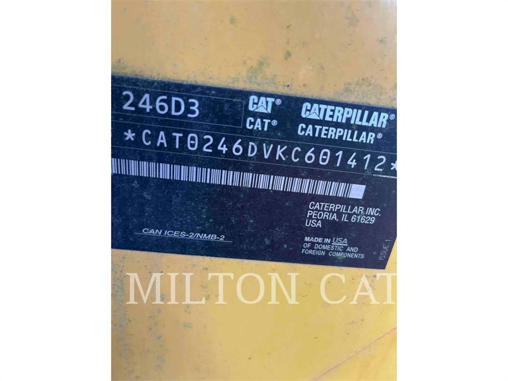 CAT 246D3 Kompaktlaadurid