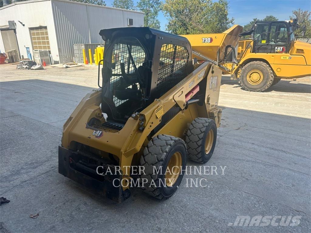 CAT 246D3 Kompaktlaadurid