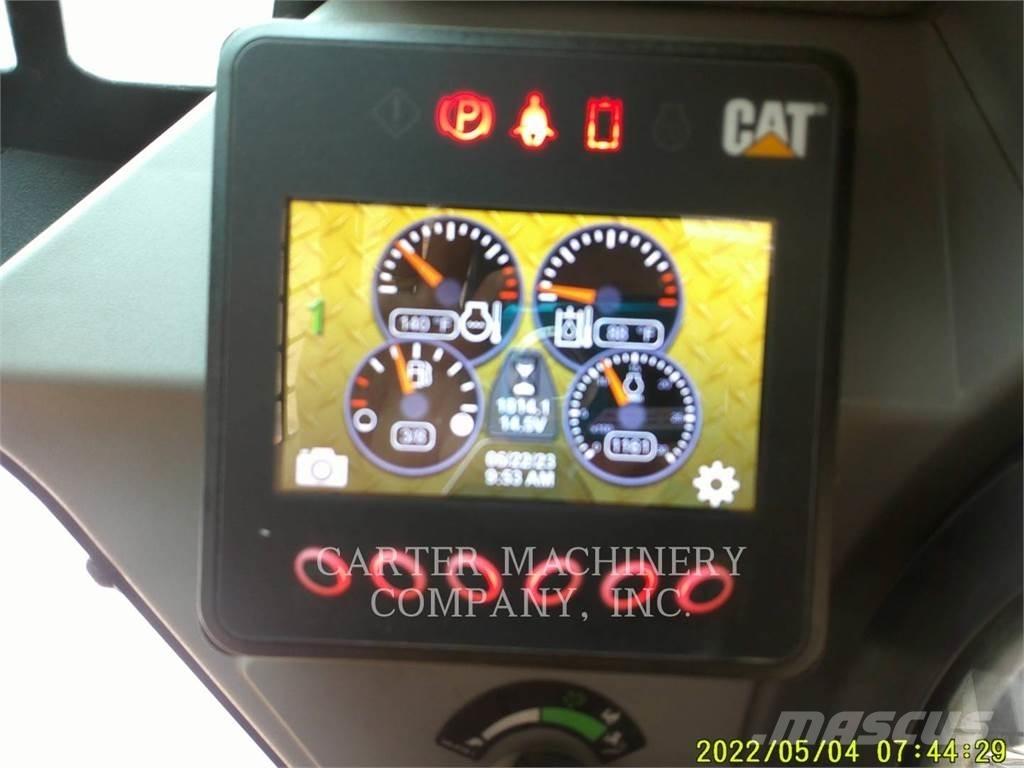 CAT 246D3 AC Kompaktlaadurid