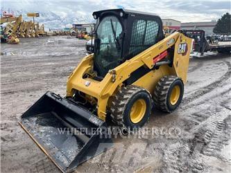 CAT 246D3 C3H2 Kompaktlaadurid