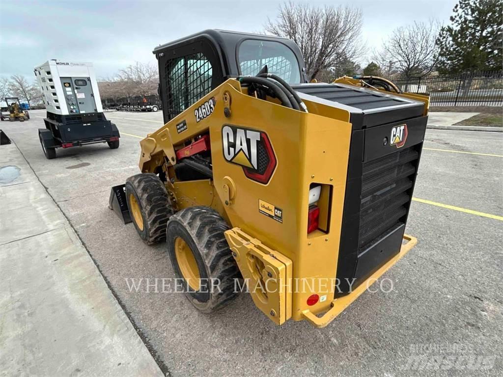 CAT 246D3 C3HF Kompaktlaadurid