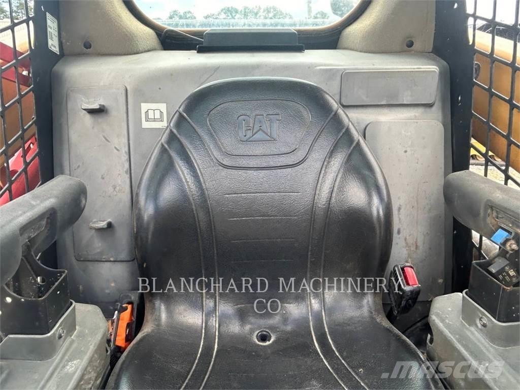 CAT 249D3 Roomiklaadurid