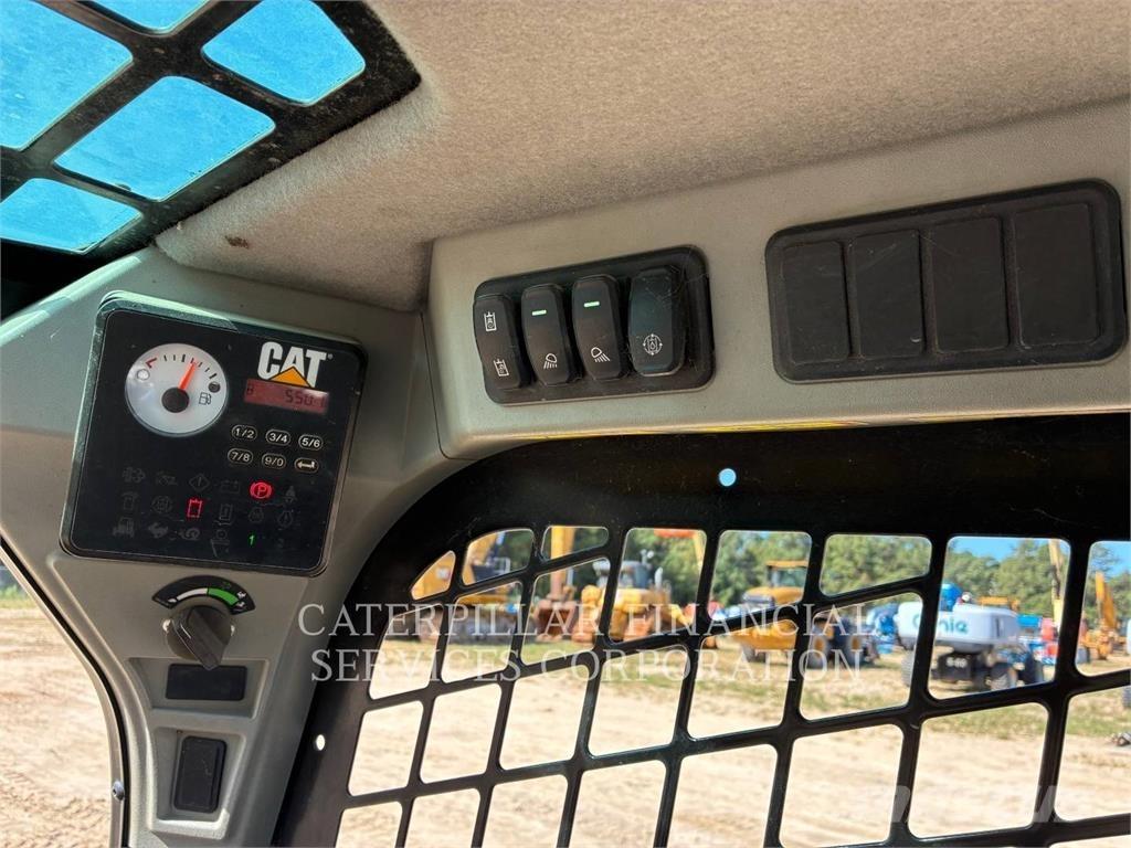 CAT 249D3 Roomiklaadurid