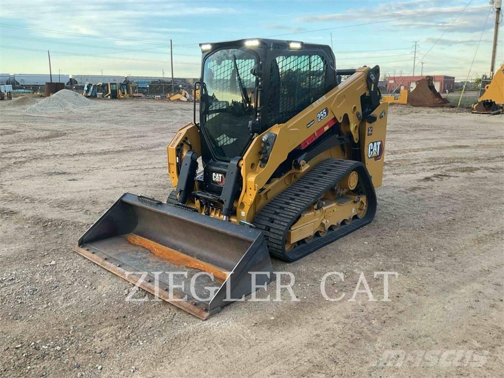 CAT 255 Roomiklaadurid