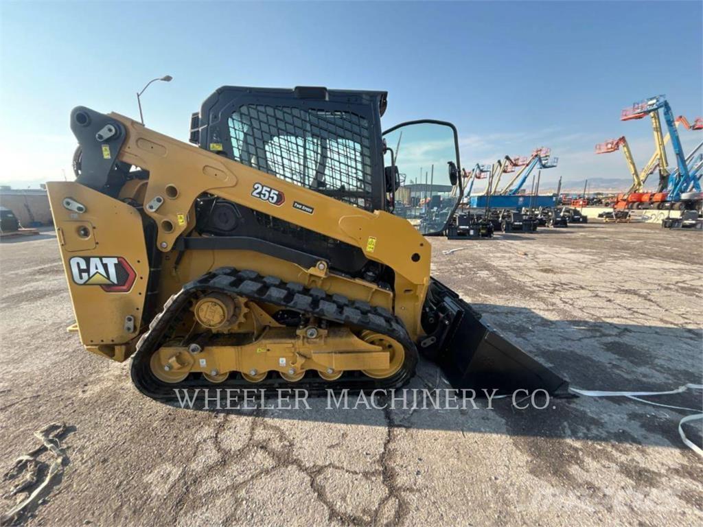 CAT 255 C3H2 Roomiklaadurid