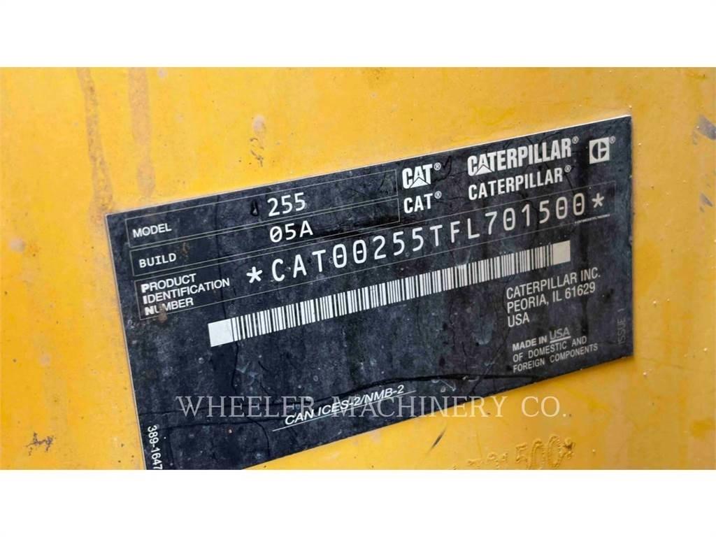 CAT 255 C3HF Roomiklaadurid