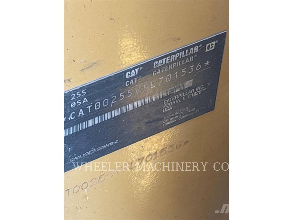 CAT 255 C3HF Roomiklaadurid