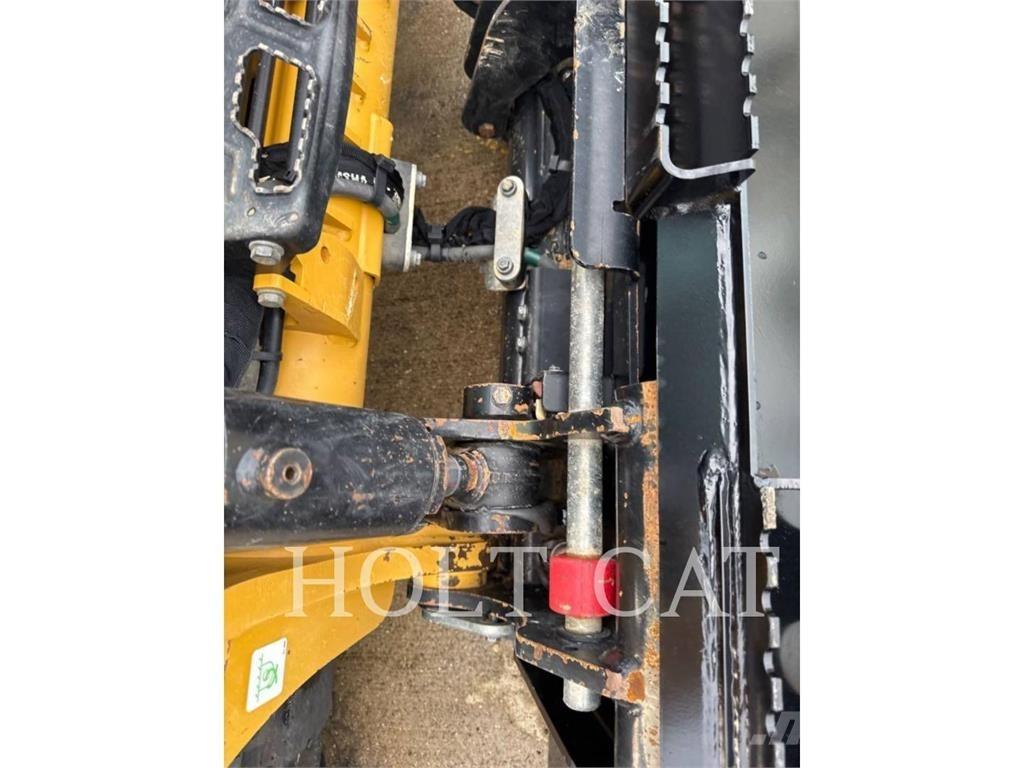 CAT 255 CAB Kompaktlaadurid