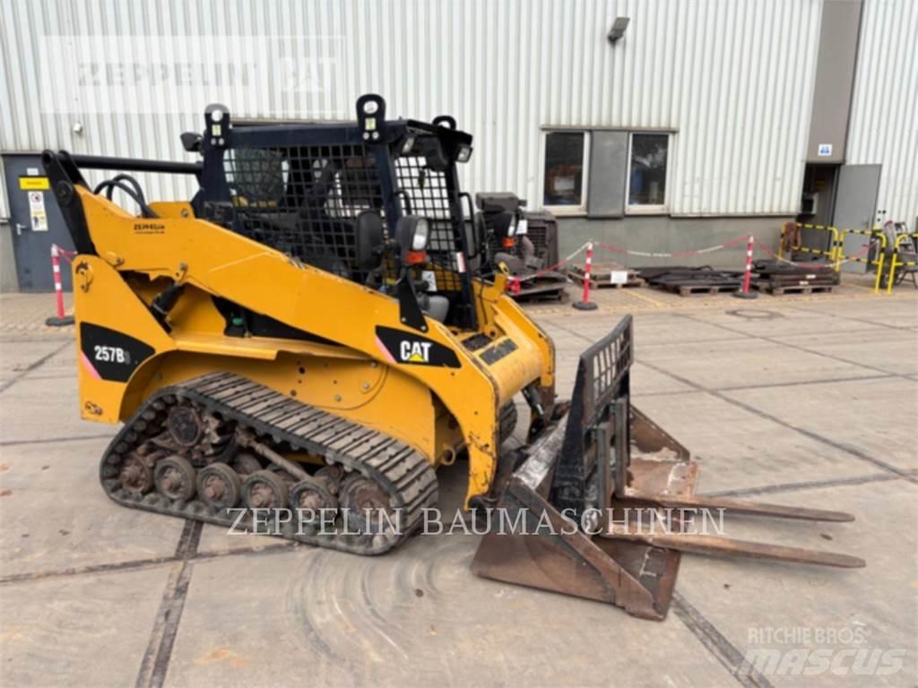 CAT 257B Kompaktlaadurid