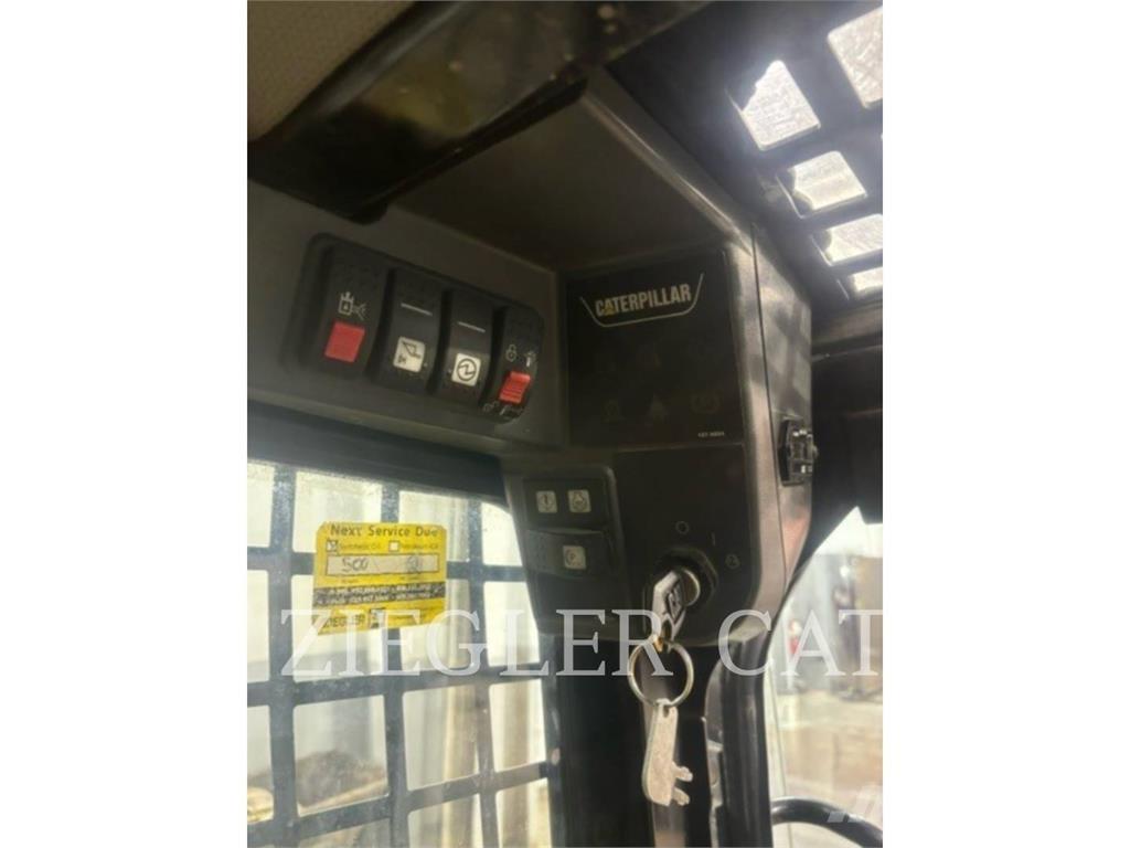 CAT 257B3 Roomiklaadurid