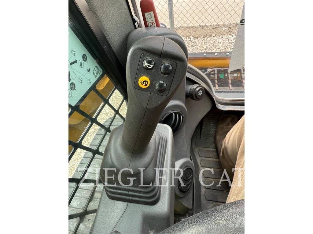 CAT 259D3 Roomiklaadurid