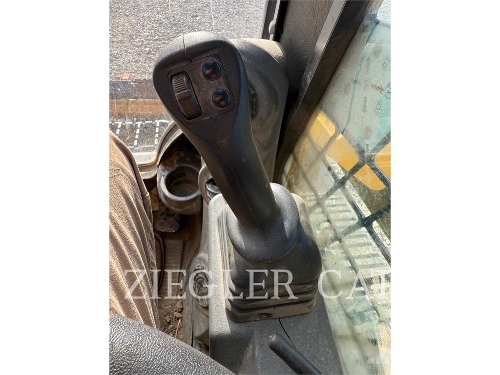 CAT 259D3 Roomiklaadurid