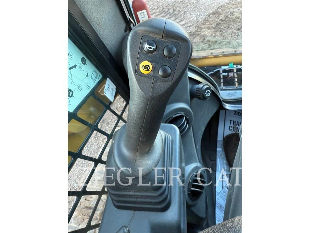 CAT 259D3 Roomiklaadurid