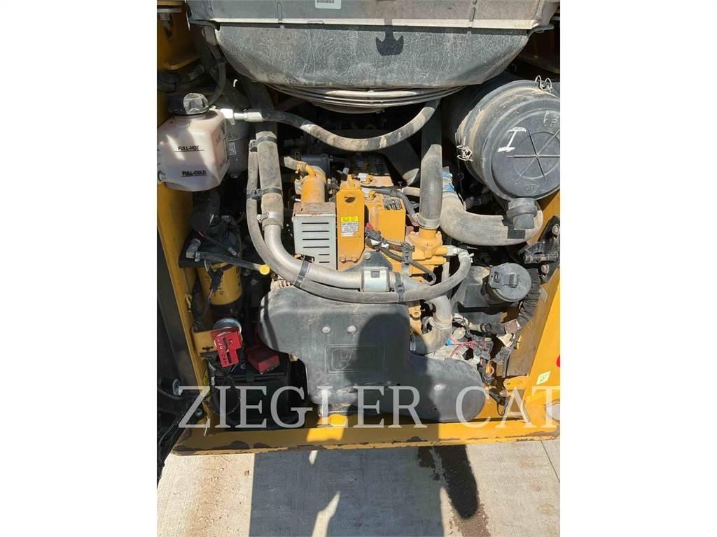 CAT 259D3 Roomiklaadurid