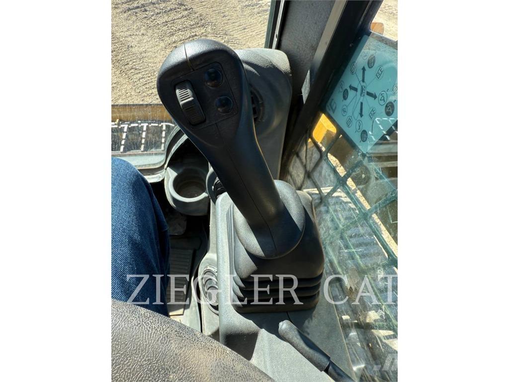 CAT 259D3 Roomiklaadurid