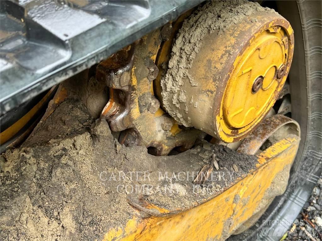 CAT 259D3 Roomiklaadurid