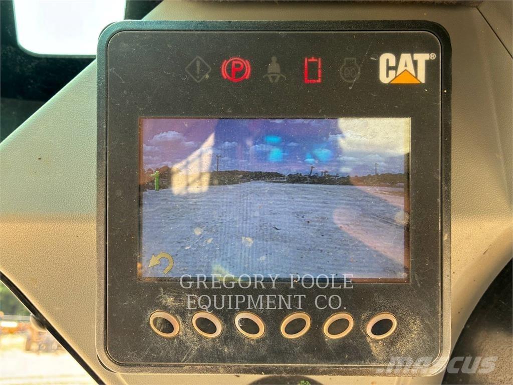CAT 259D3 Roomiklaadurid