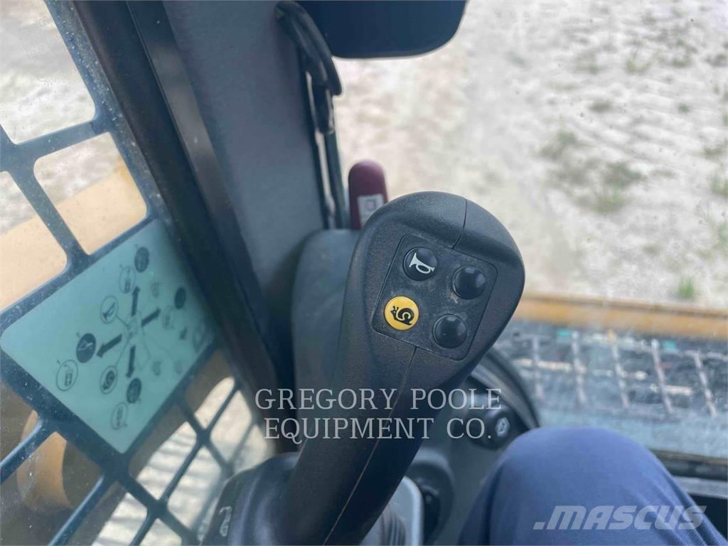 CAT 259D3 Roomiklaadurid