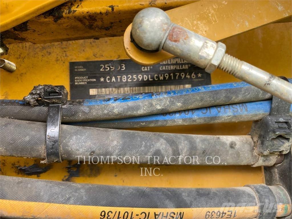 CAT 259D3 Roomiklaadurid