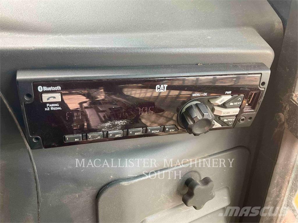 CAT 259D3 Roomiklaadurid