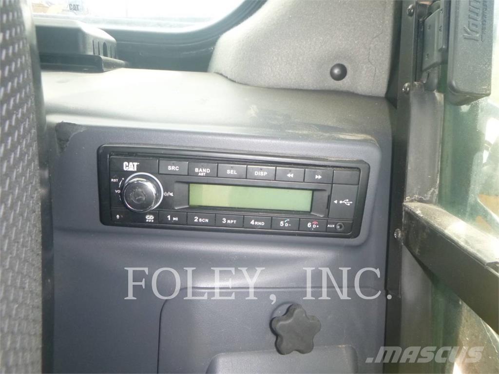 CAT 259D3 Roomiklaadurid