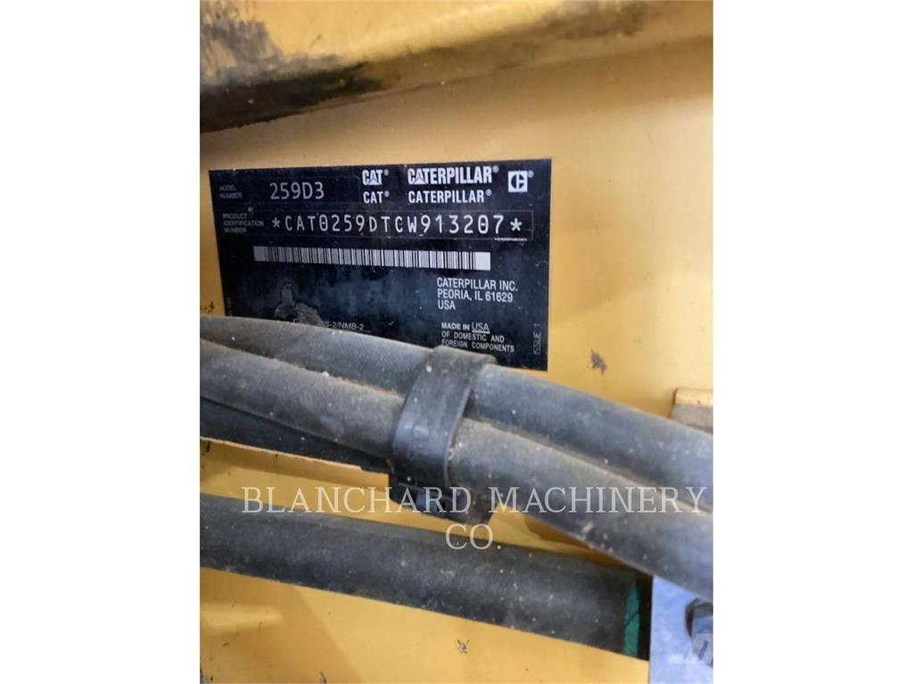 CAT 259D3 Roomiklaadurid