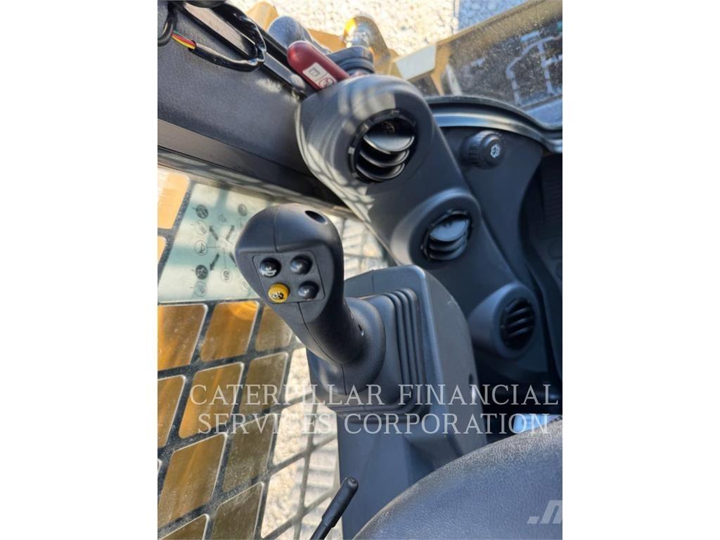 CAT 259D3 Roomiklaadurid