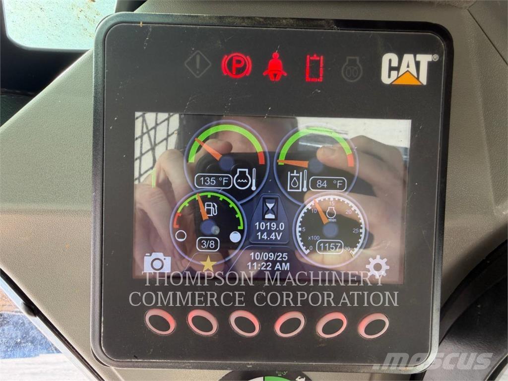 CAT 259D3 Roomiklaadurid