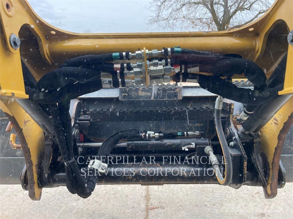 CAT 259D3 Roomiklaadurid