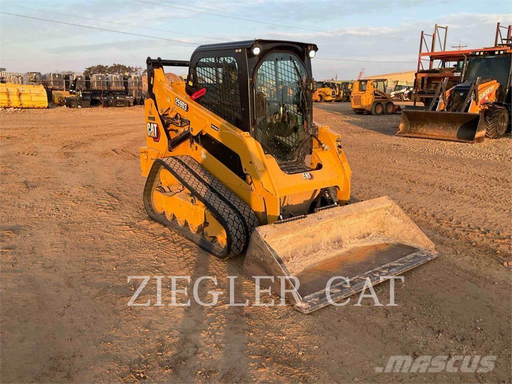 CAT 259D3 Roomiklaadurid